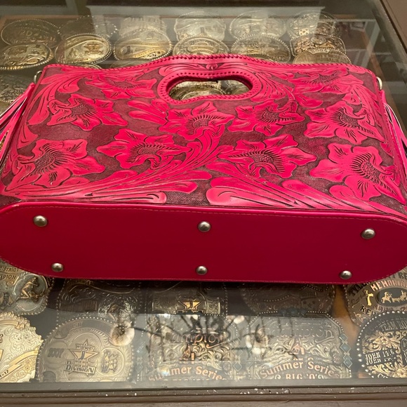 Floral Embossed Red purse - Picture 1 of 10